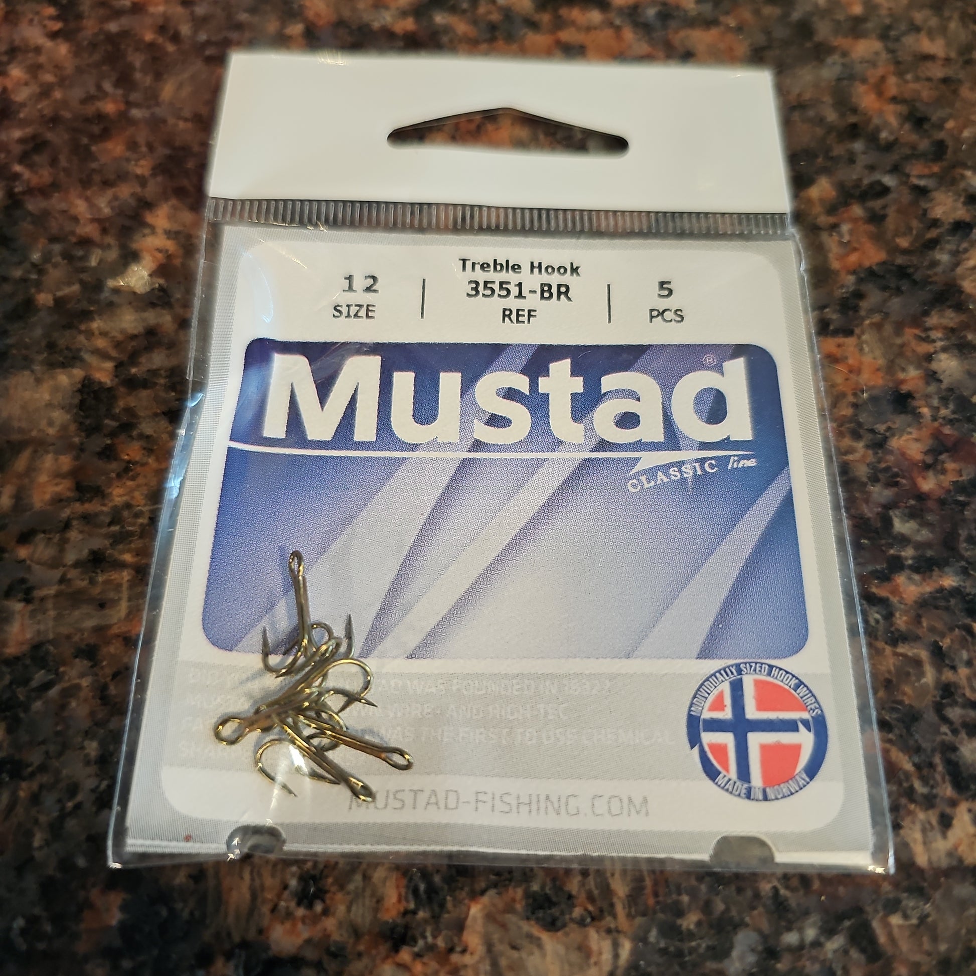  Mustad 3551 Classic Treble Standard Strength Fishing
